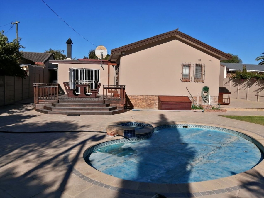 3 Bedroom Property for Sale in Morgenster Western Cape